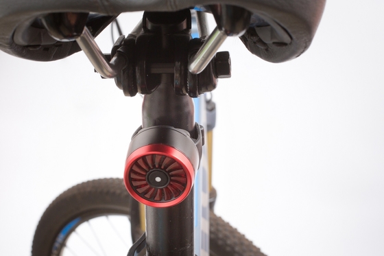 segurança visível das luzes de parte traseira 6.2X4.3X3.75cm da bicicleta de 200m para o ciclismo