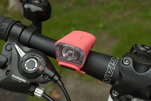 Ciclo recarregável branco de USB das luzes da bicicleta do diodo emissor de luz de 18 a de 24mm 1 watt