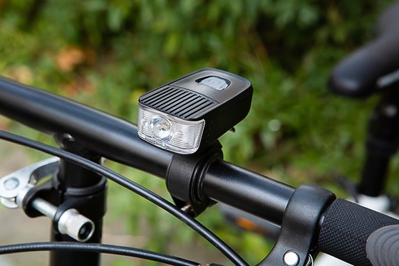 farol do capacete da bicicleta de 70x38x29mm, luzes recarregáveis do capacete do ciclo de 5 watts